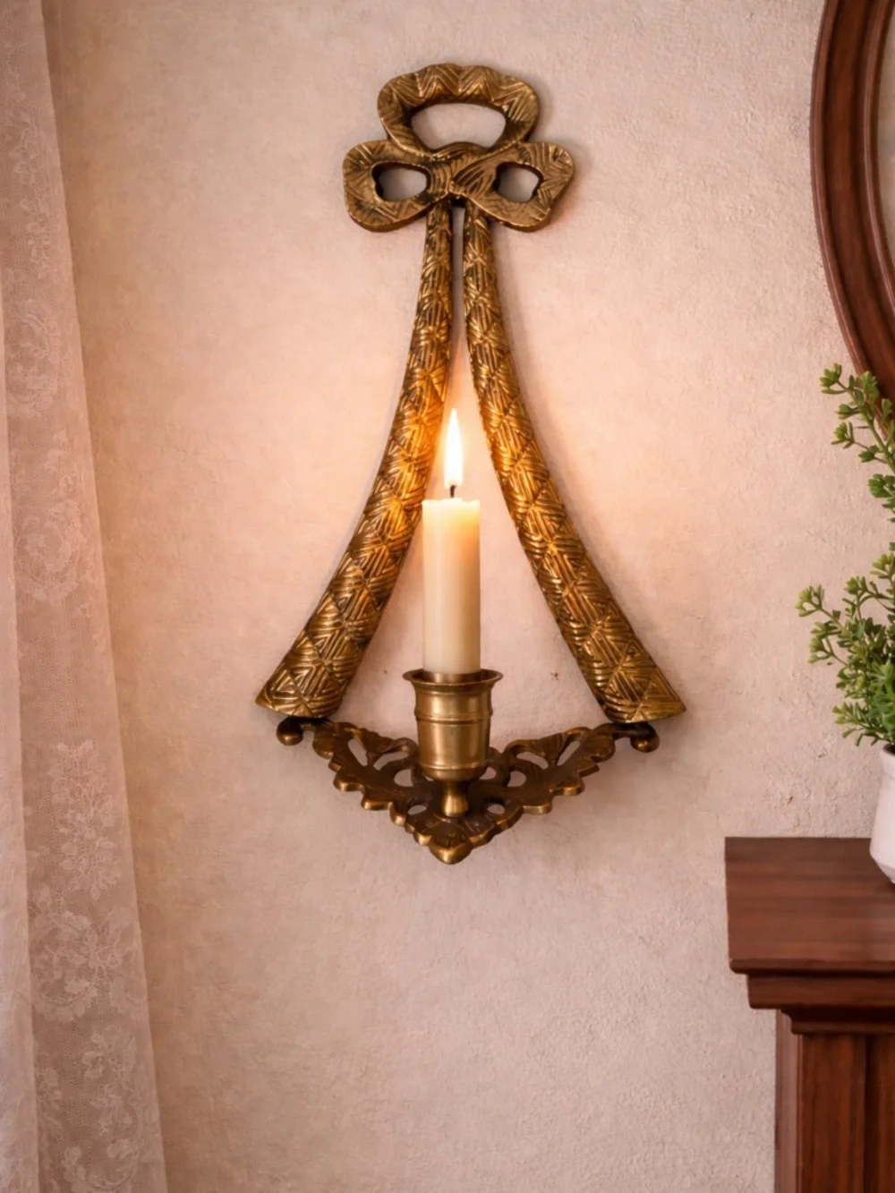 Vintage Brass Wall Sconce