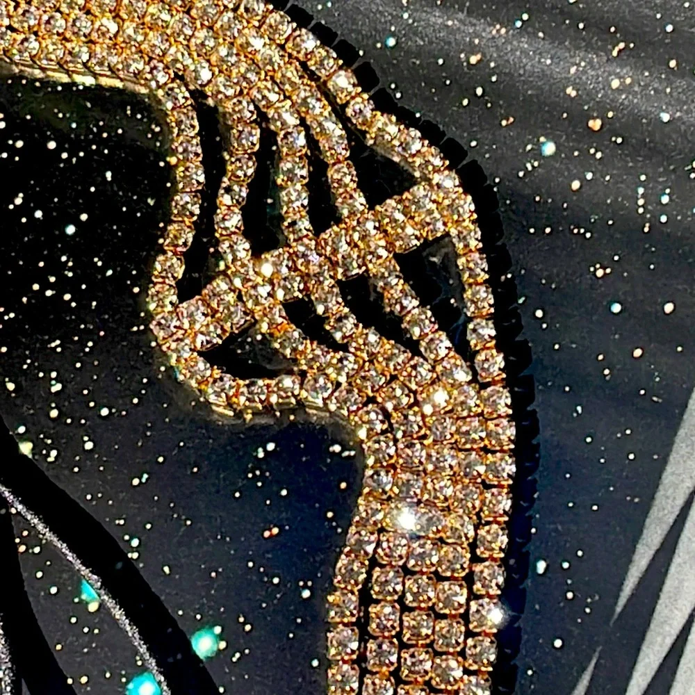 N/A elegant crystal
