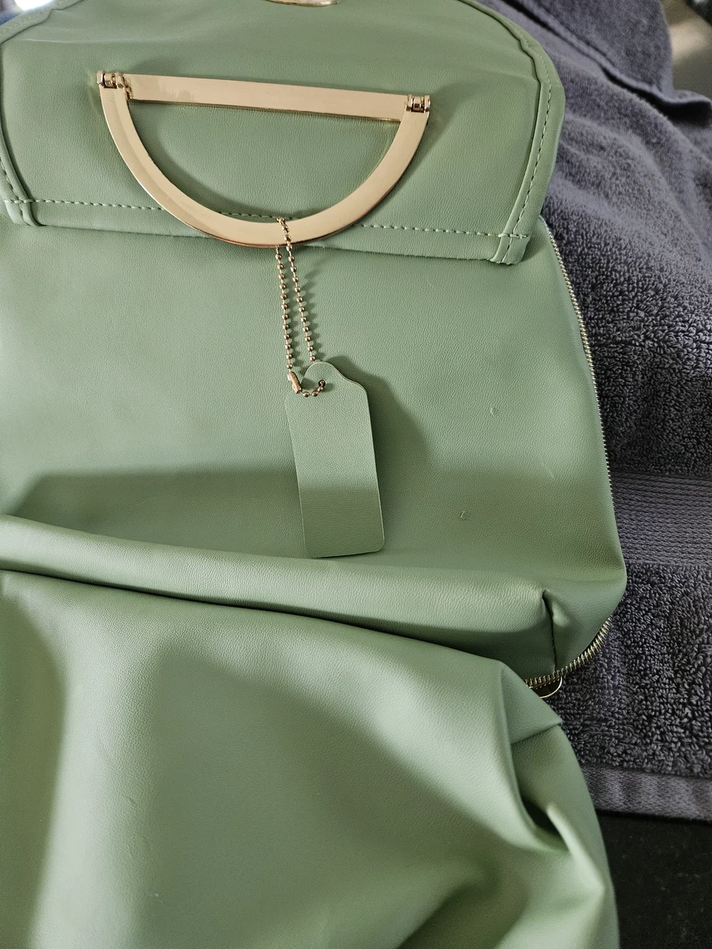 N/A green faux