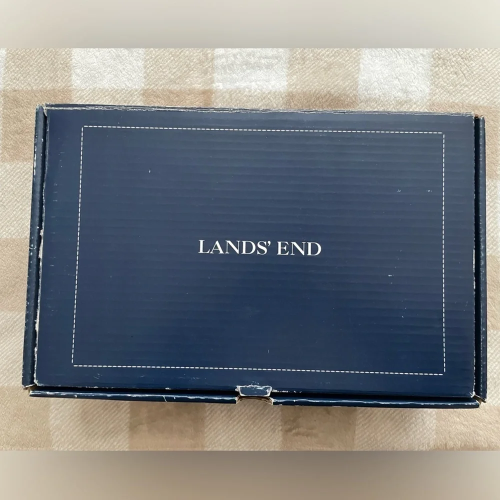 Lands End step out