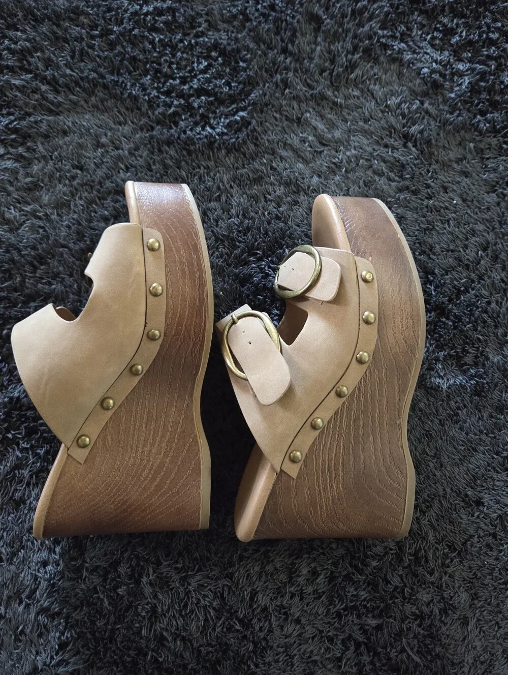 Seychelles double buckle