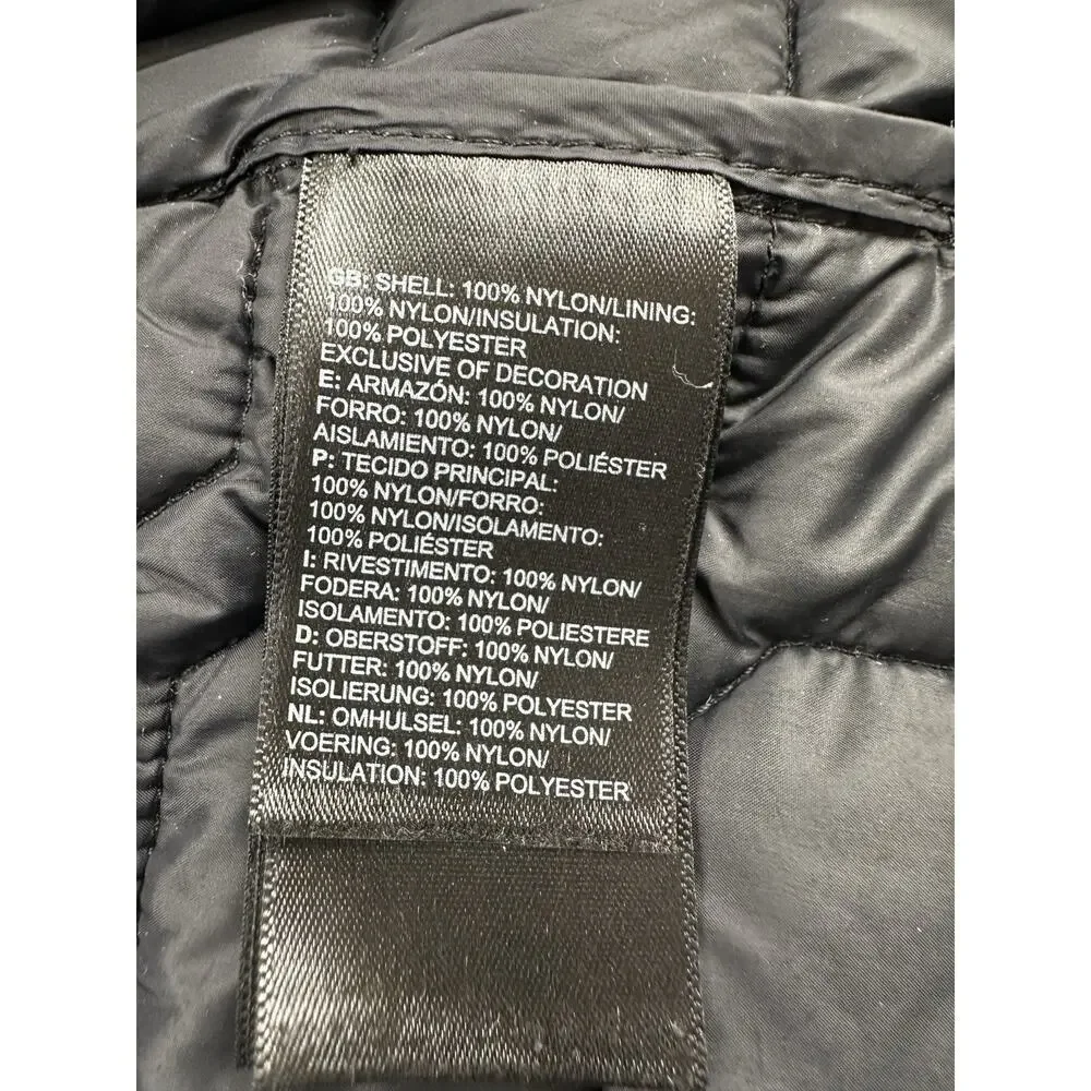 The North Face face strive