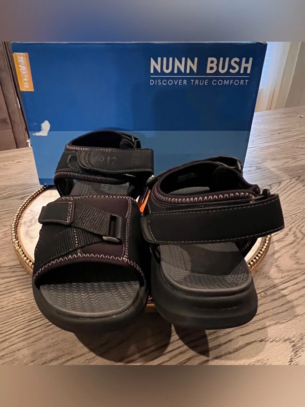 Nunn Bush lounging stitched