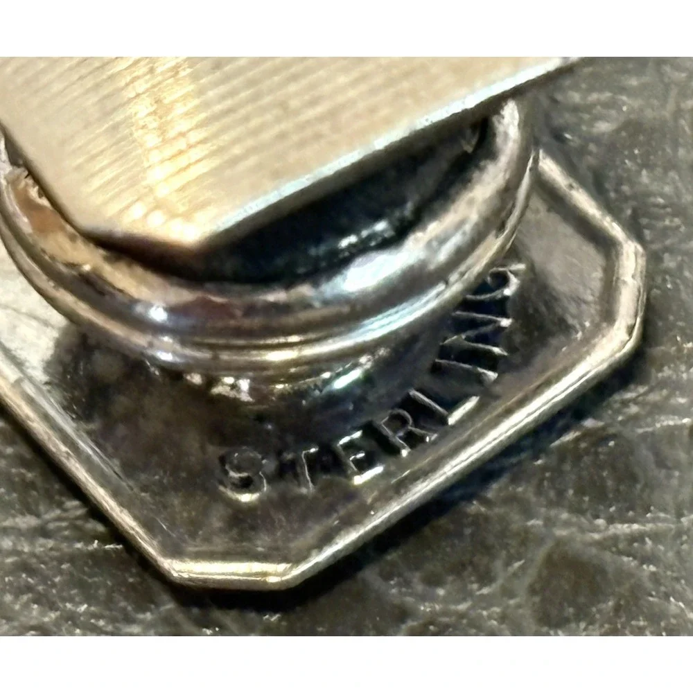 B&W feature pair cufflinks