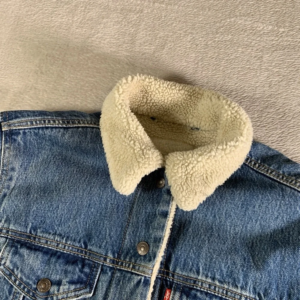 Levis up sale
