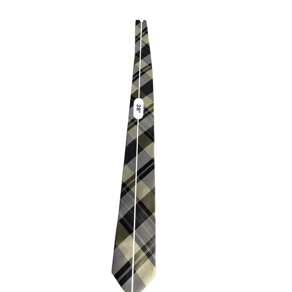 Kenneth Cole short not