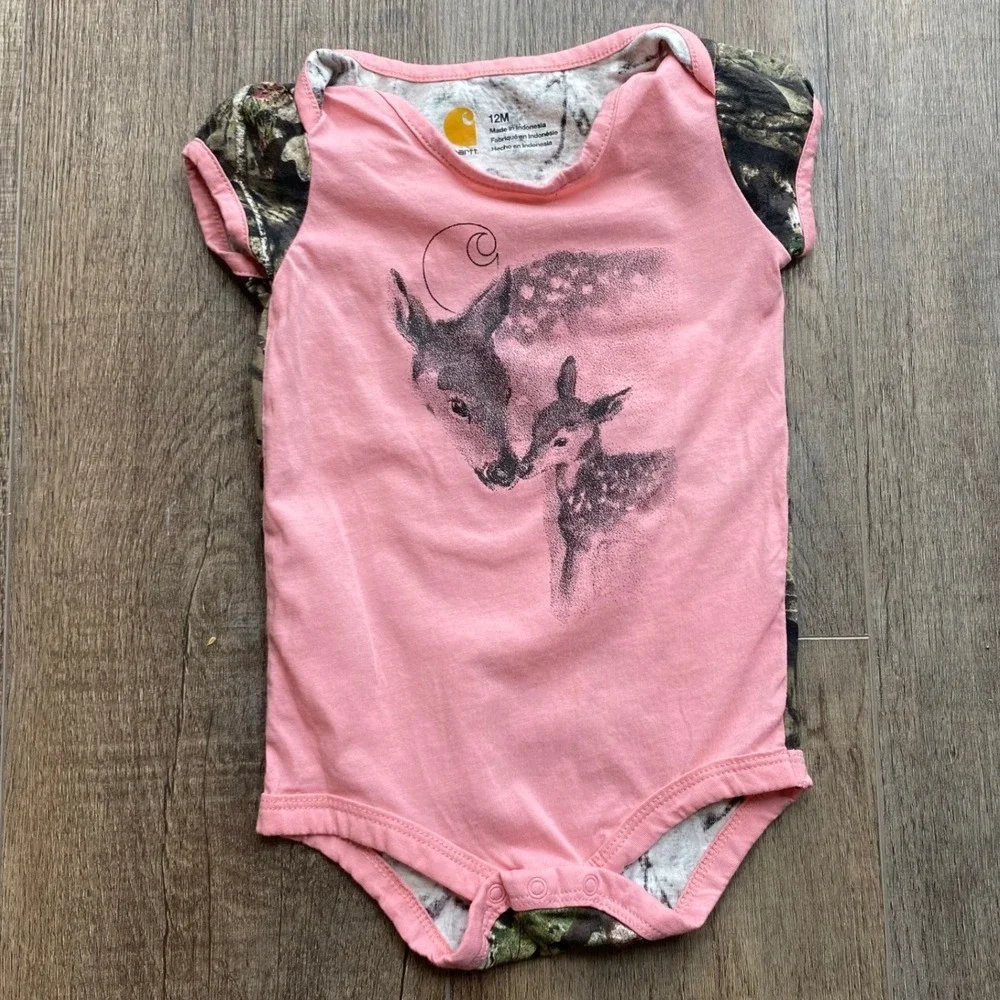 Carhartt Baby Girls Pink Mossy Oak Camo Fawn‎ Graphic Bodysuit 12M Short Sleeve