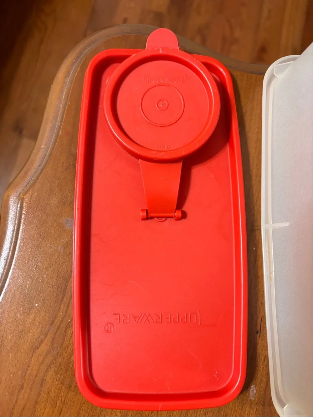 Tupperware plastic seal ideal