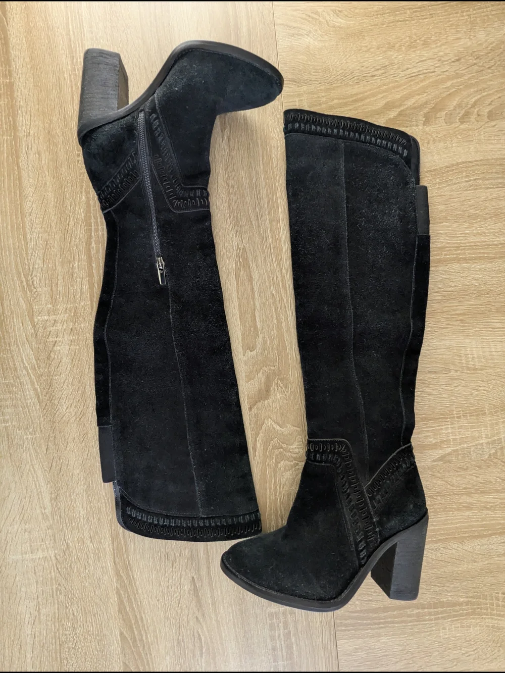 Vincent Camuto chic black