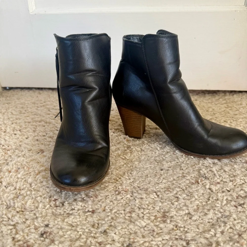 Nine West pull nine up