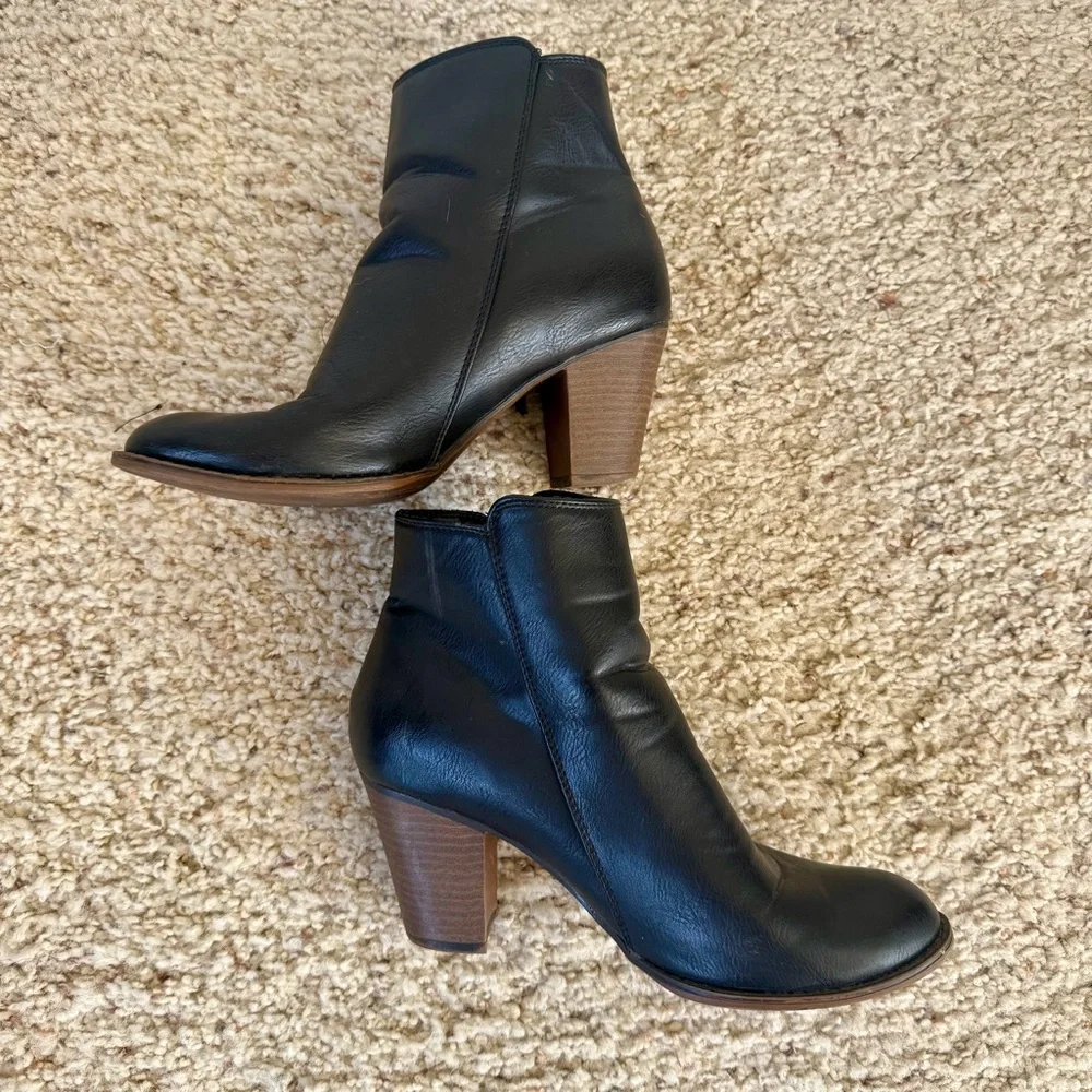 Nine West black size