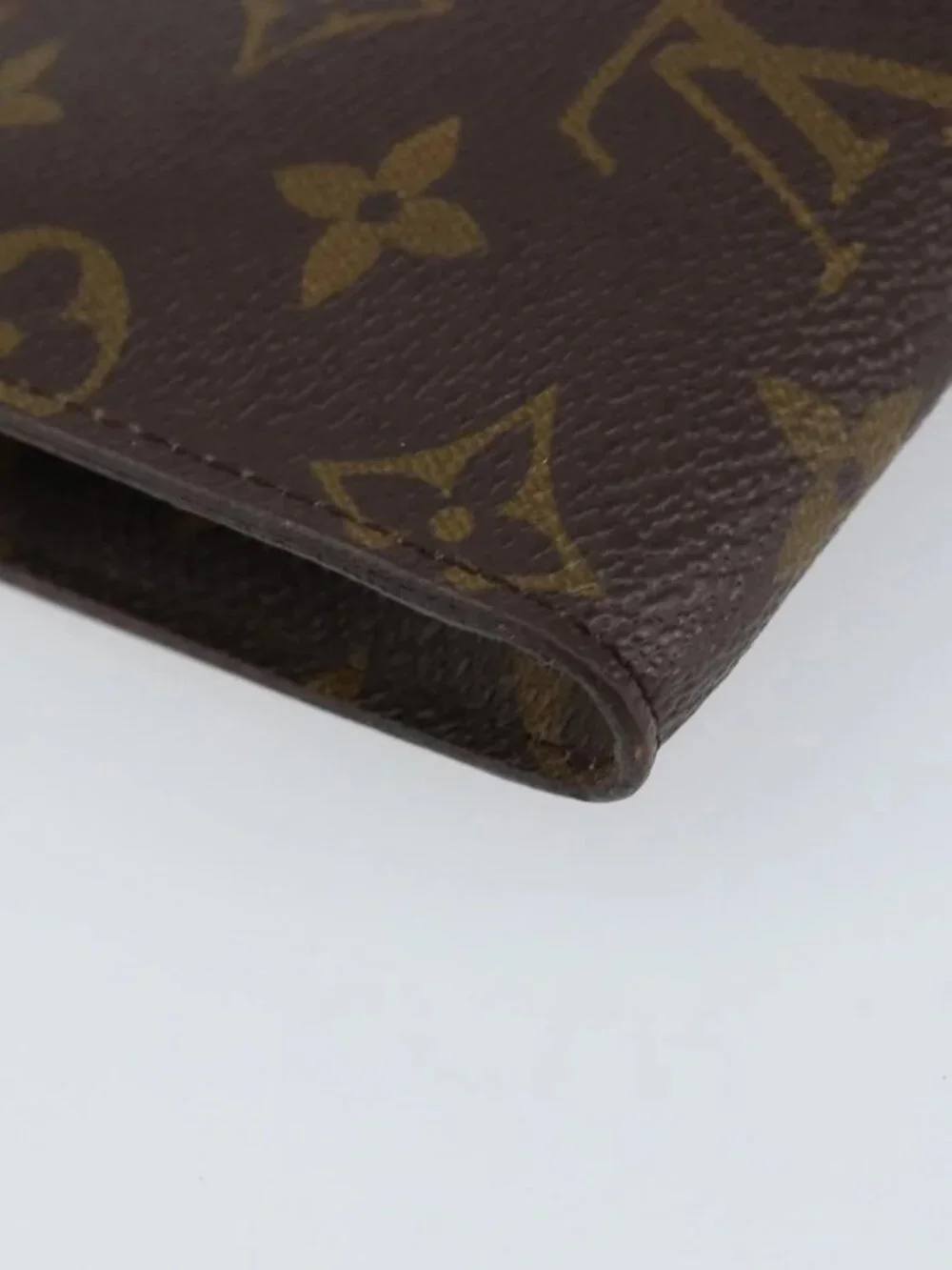 Louis Vuitton brand	louis vuitton