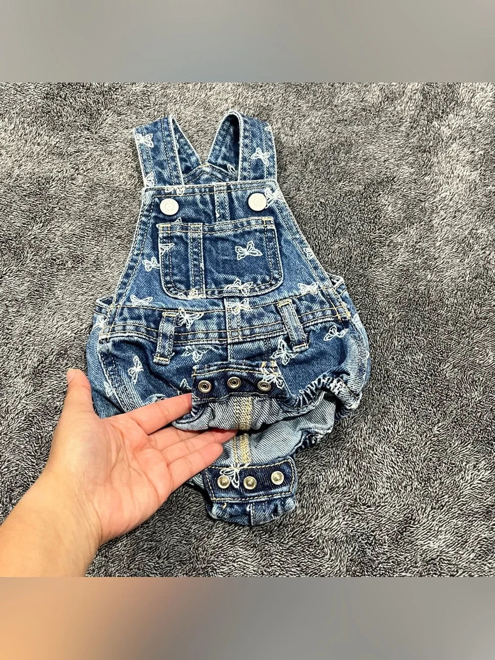 Old Navy please straps