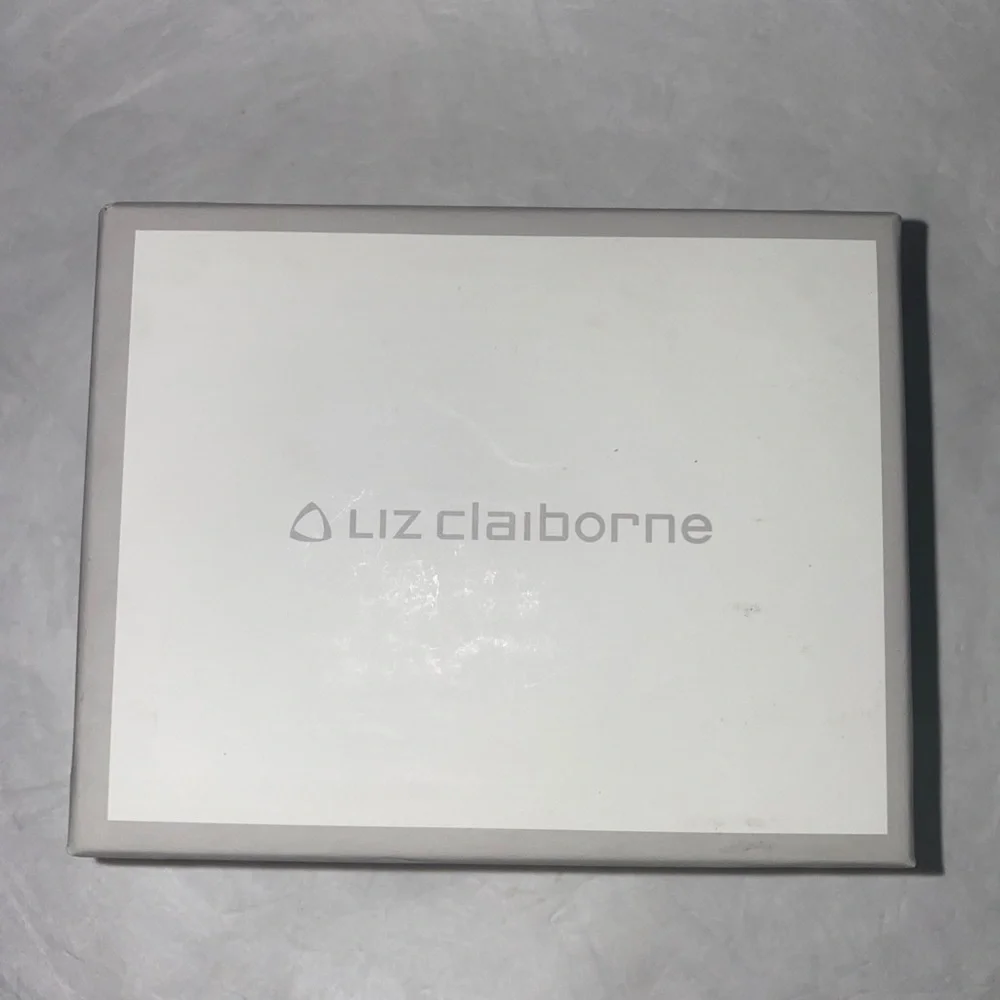 Liz Claiborne liz claiborne