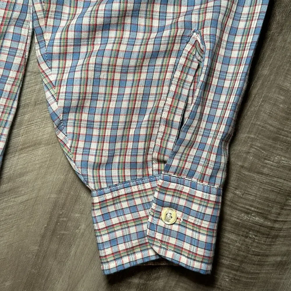 Levis item preowned