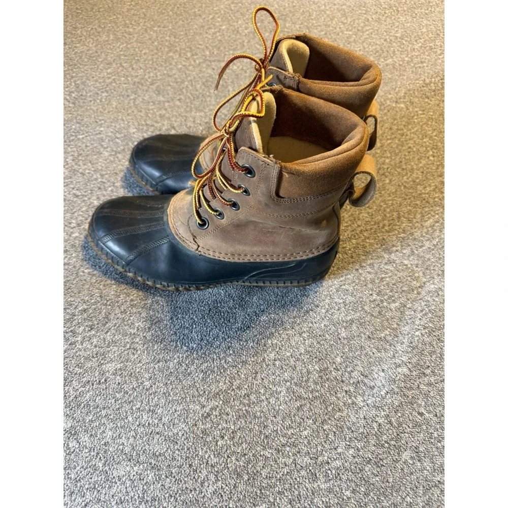 Sorel season occasions lace