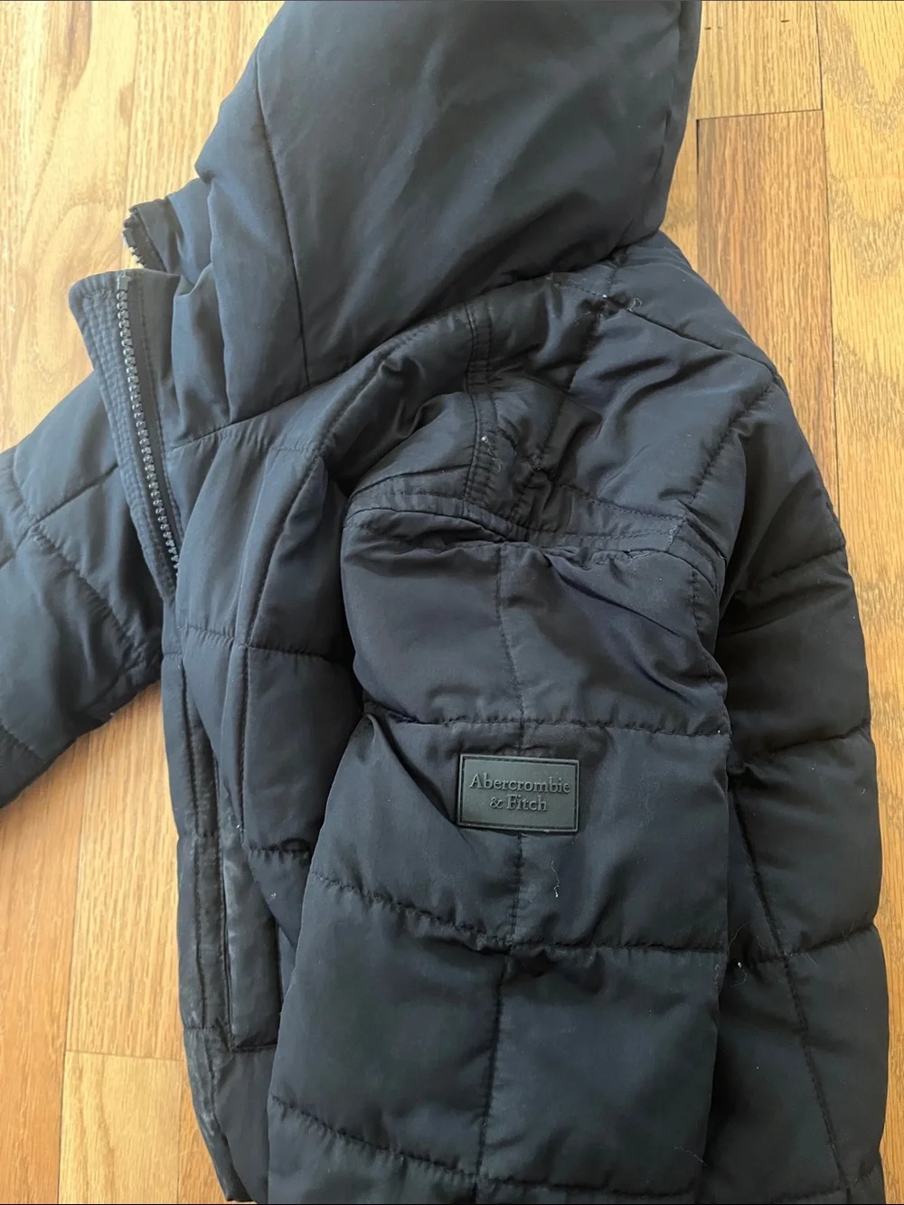 Abercrombie & Fitch wear girls