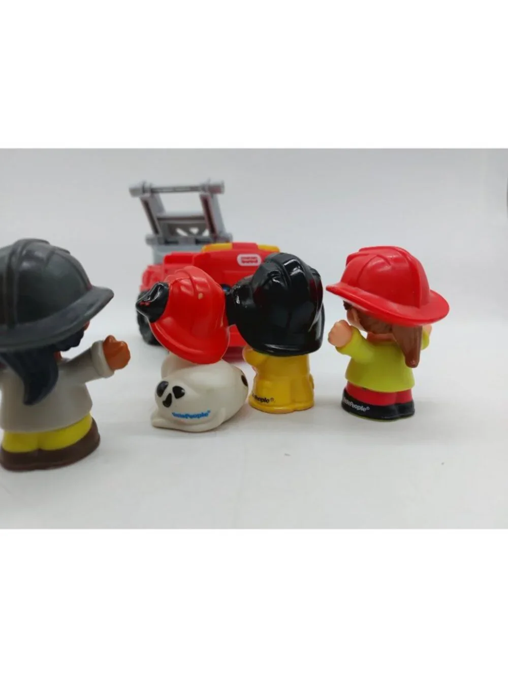 Fisher-Price play details handling