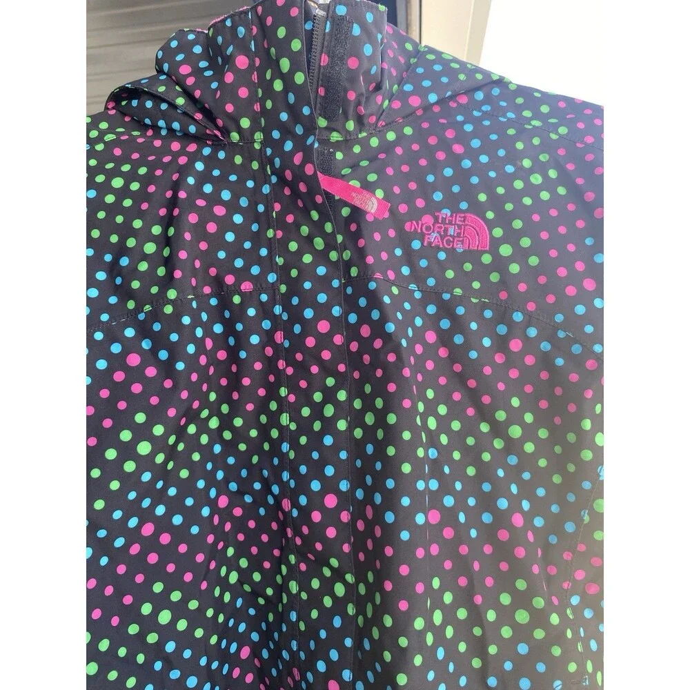 The North Face accents lightweight shell