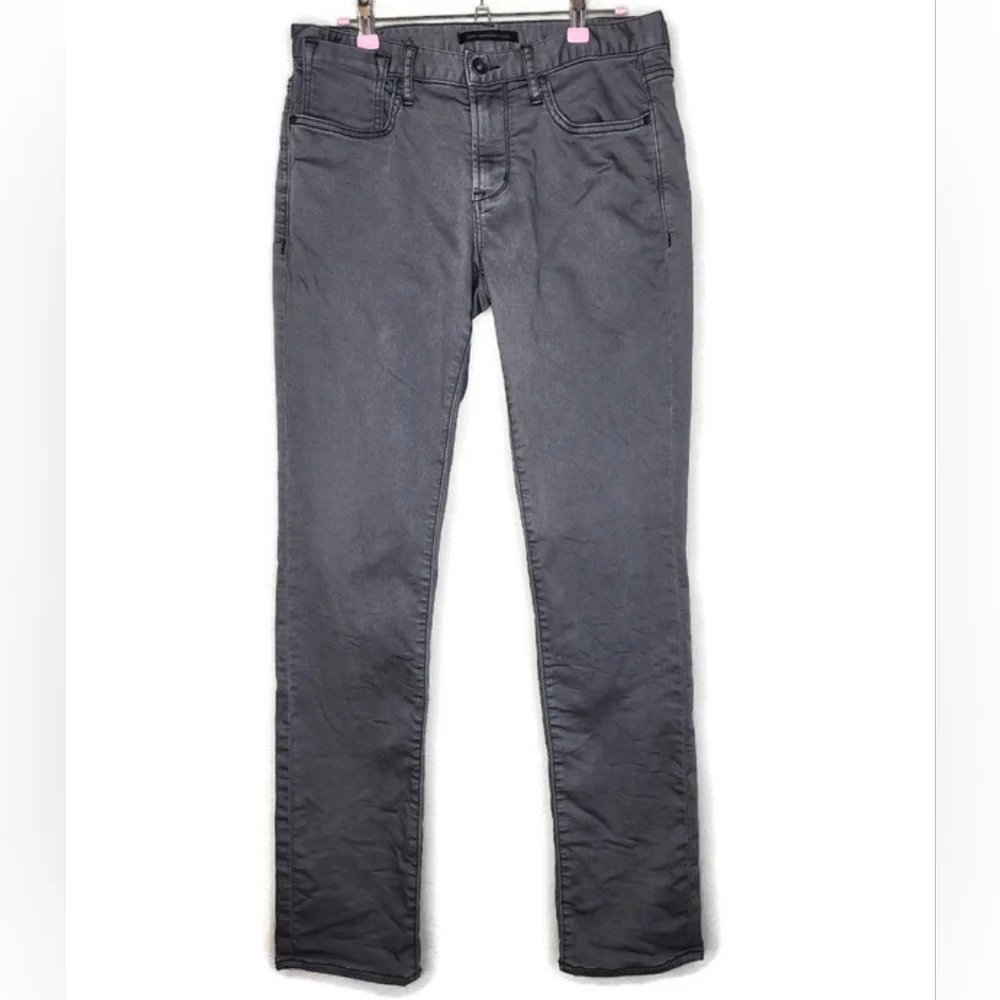 John Varvatos daisy studio shark
