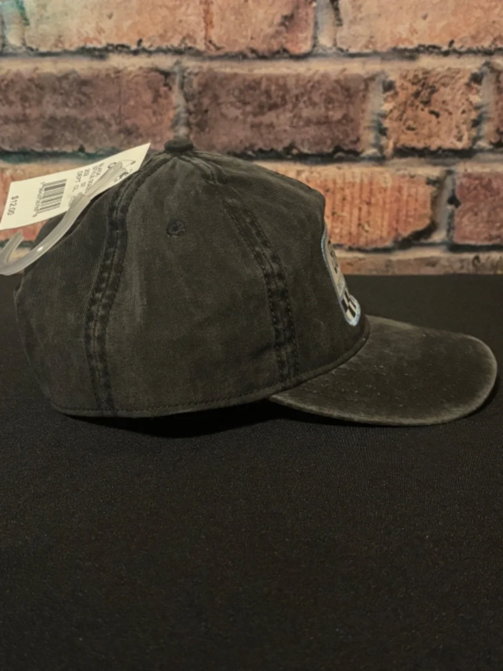 Ford mustang snapback