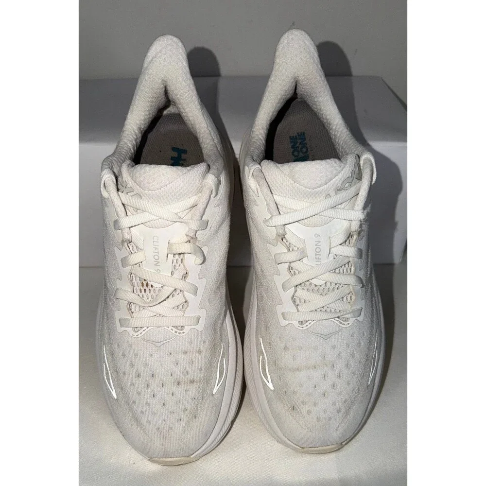 Hoka One One hoka one