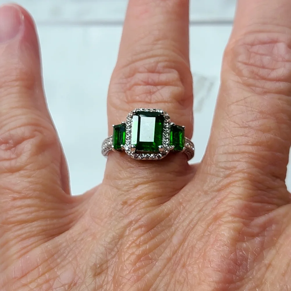 Chrome Diopside each center shopping