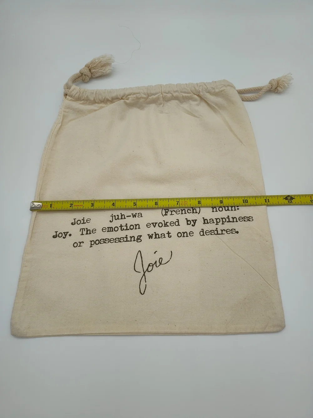 Joie pouch approx