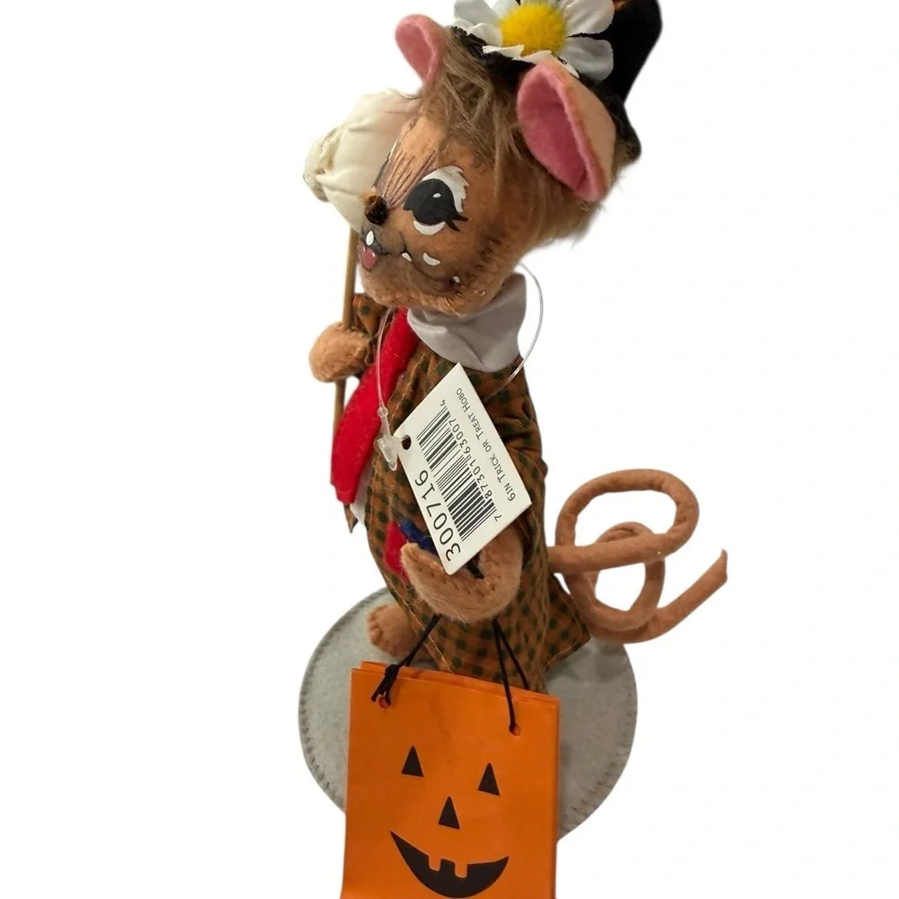 Annalee 6 inch Trick Ir Treat ZHibi delight this
