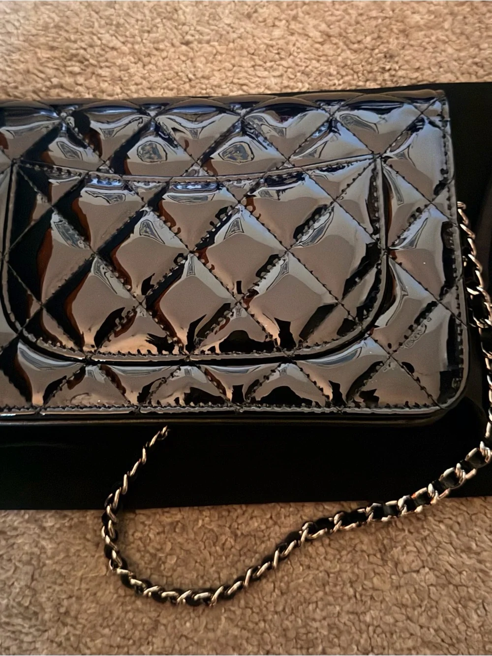 CHANEL silhouette quilted hardware
