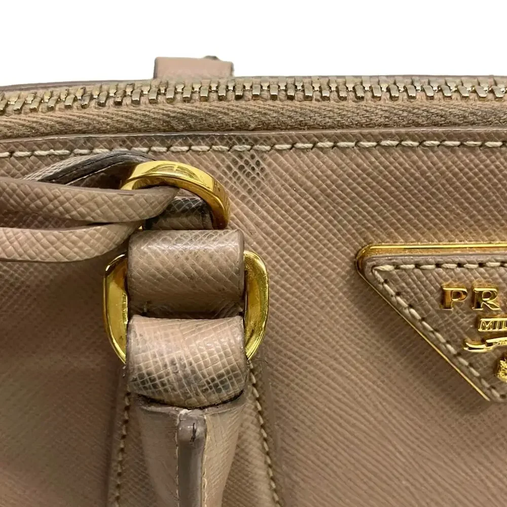 Prada main 10