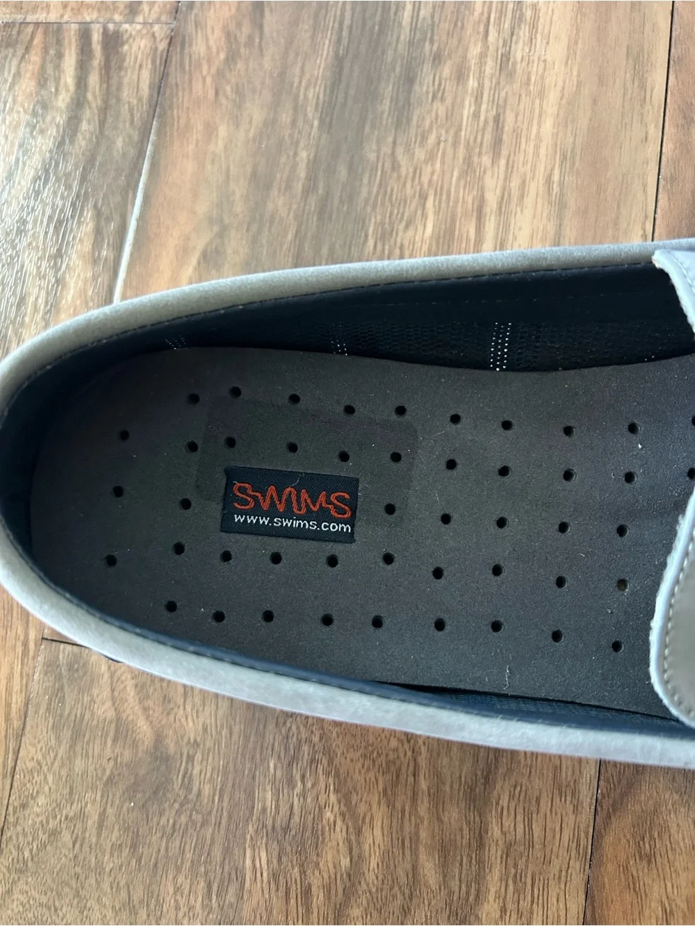 Swims sleek slip