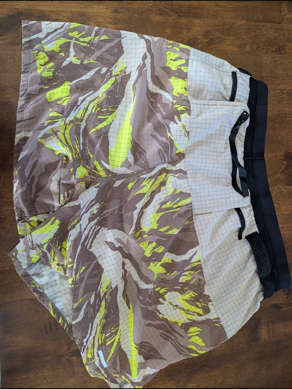 Nike fit lightweight print