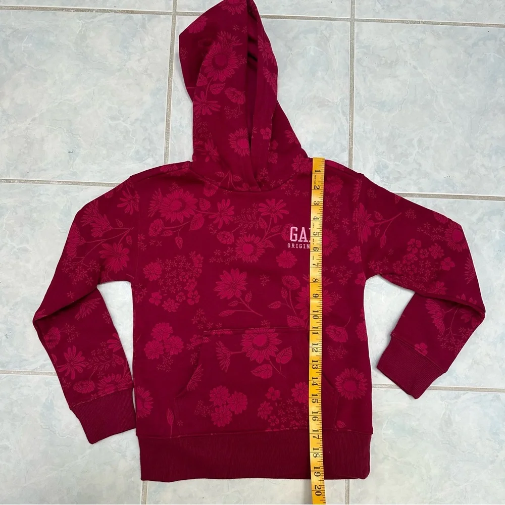 GAP features colors