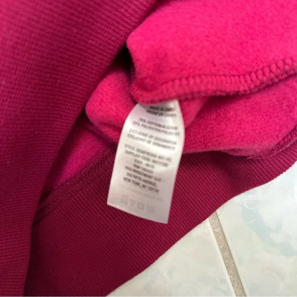GAP features colors