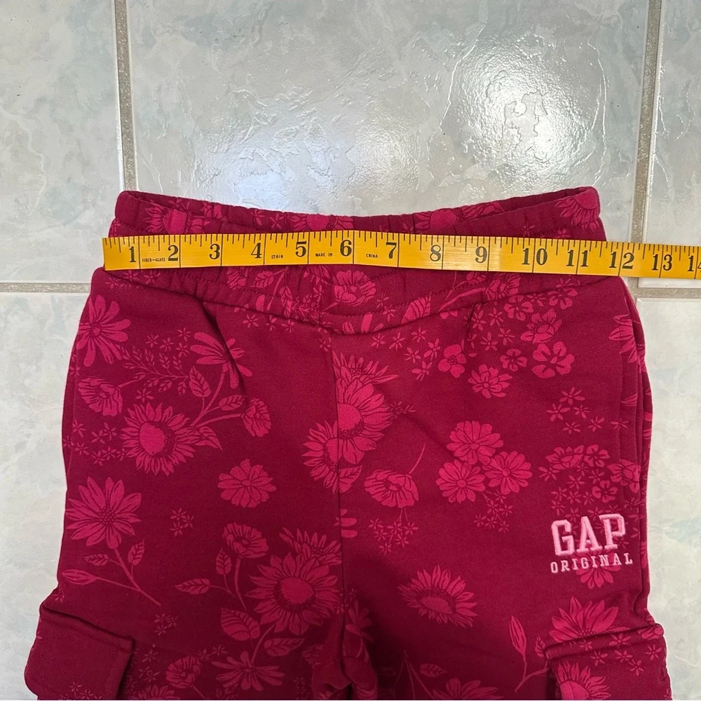 GAP features colors