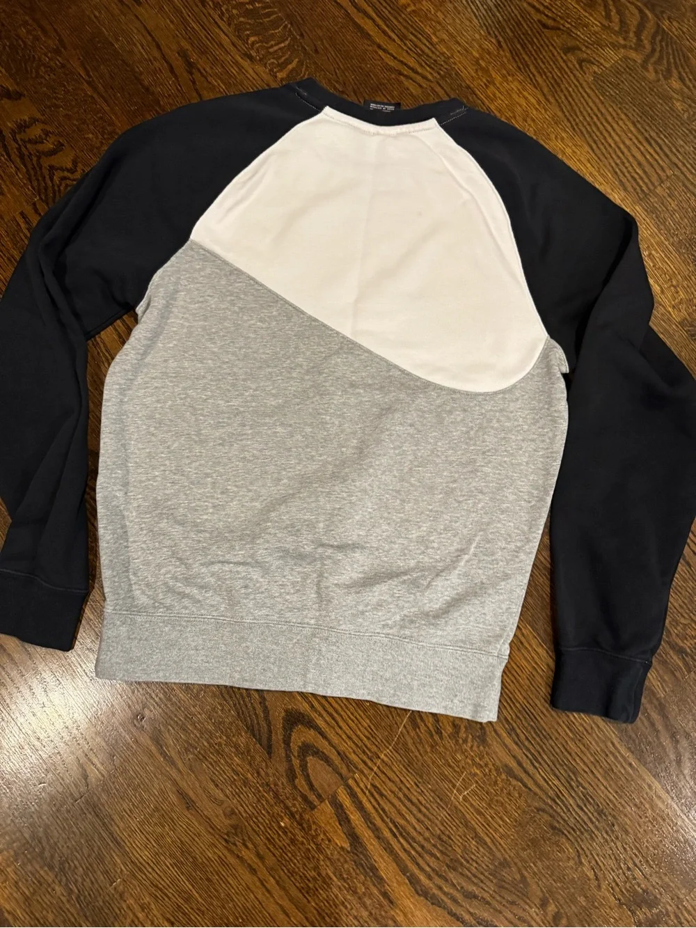 Nike large knit graphic