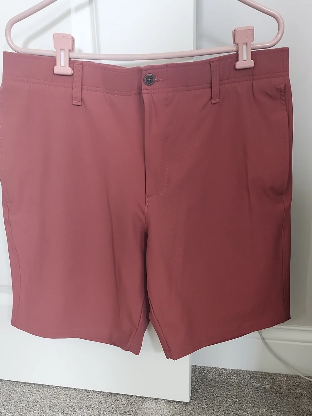 Under Armour Men's Flat Front Performance Shorts - Dusty Rose