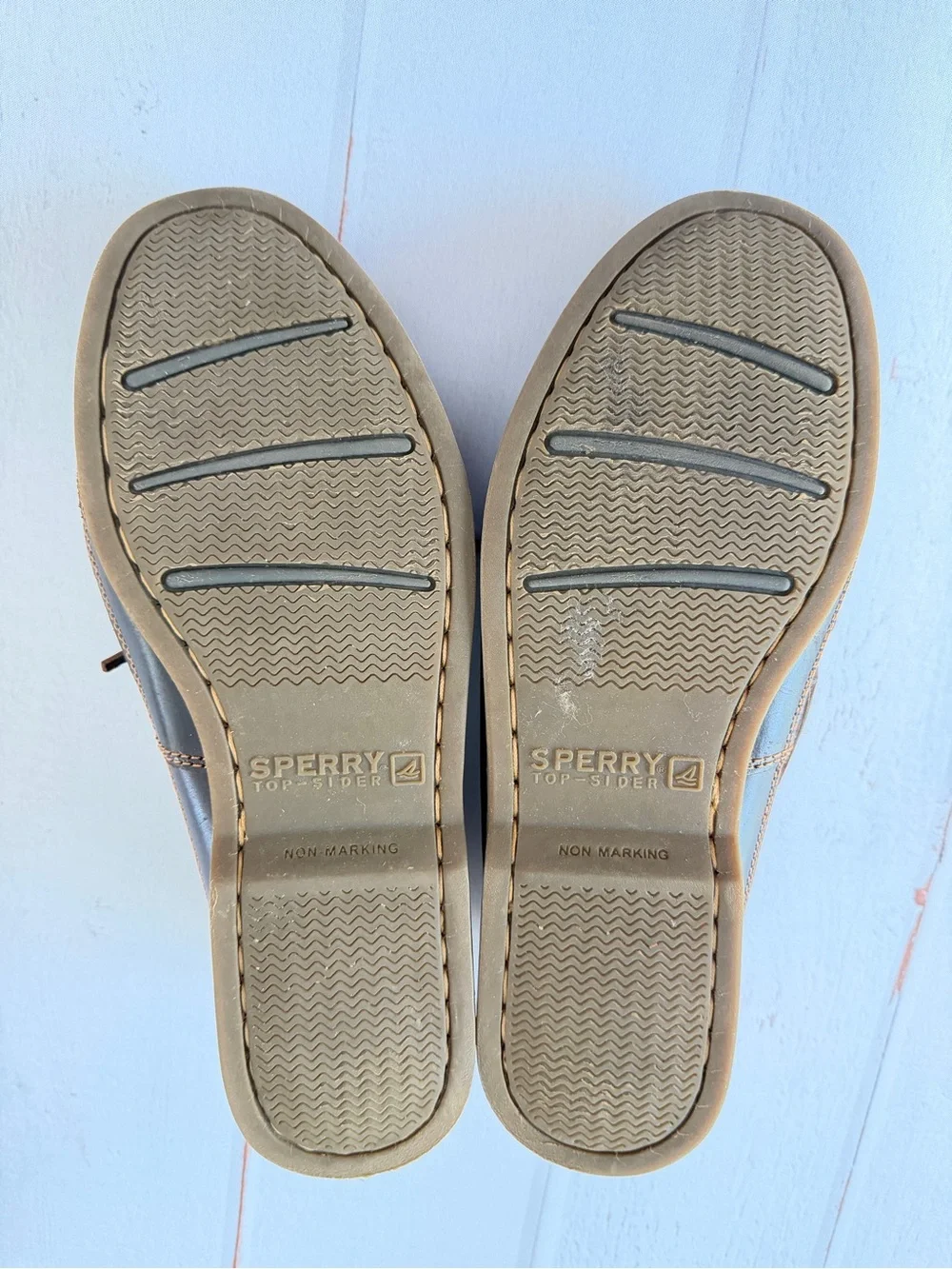 Sperry pre owned