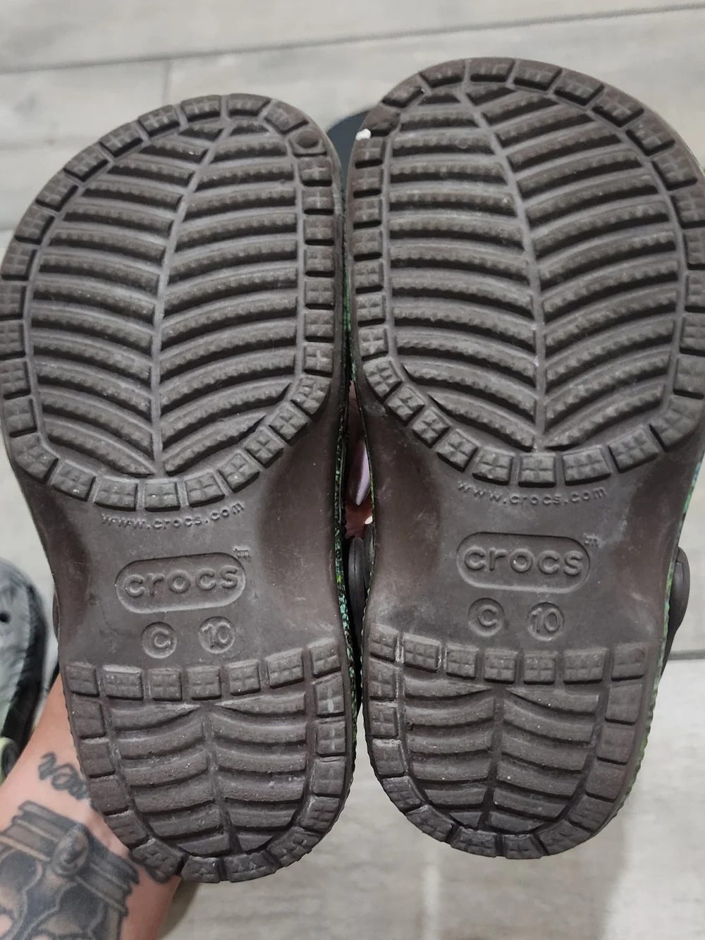CROCS three sets