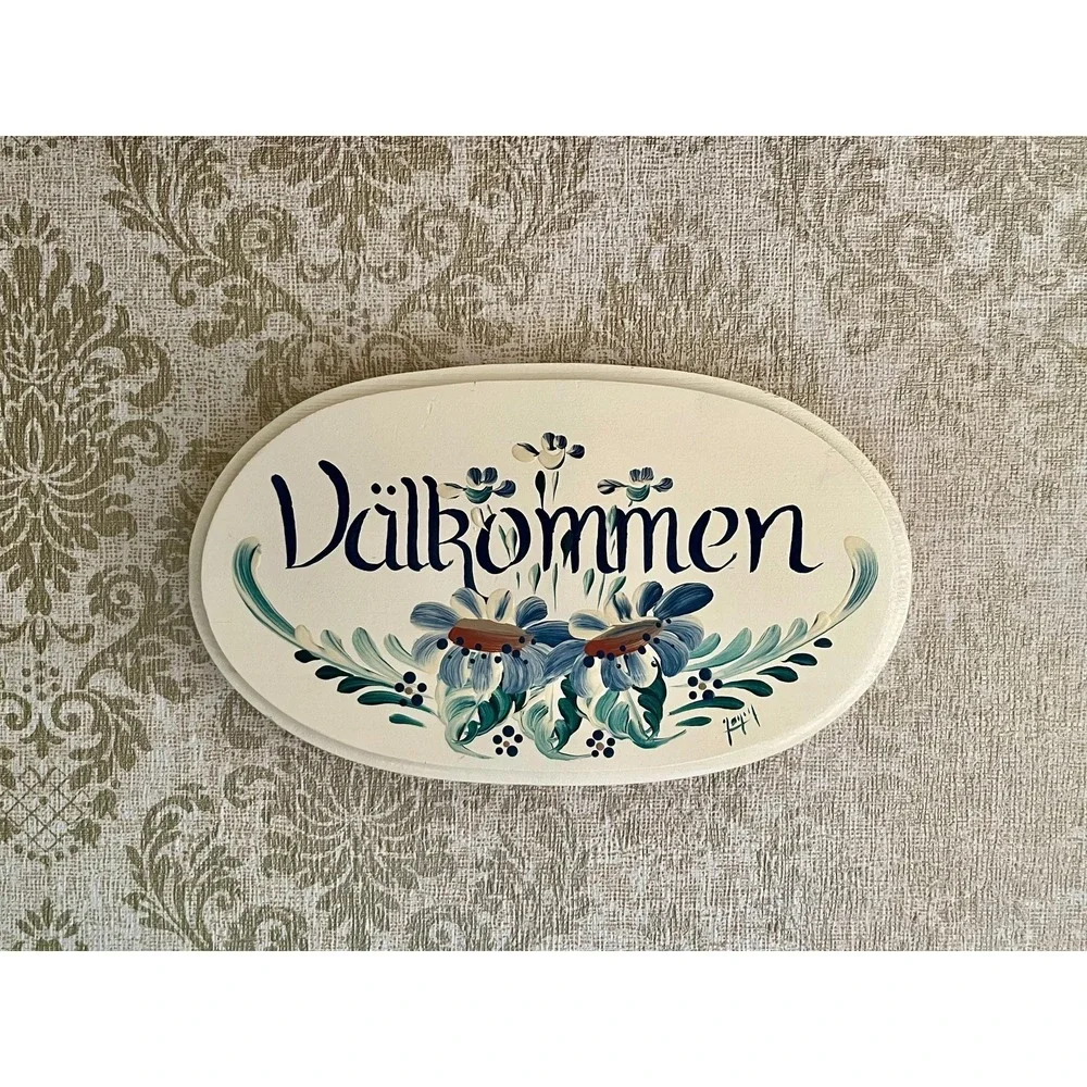 Vintage Hand‑Painted Swedish 