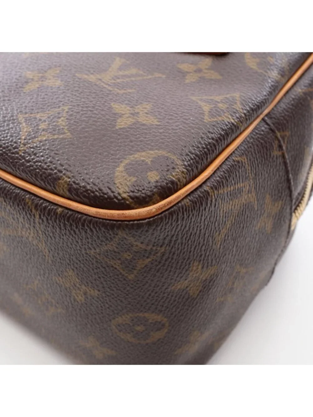 Louis Vuitton only ladies 10