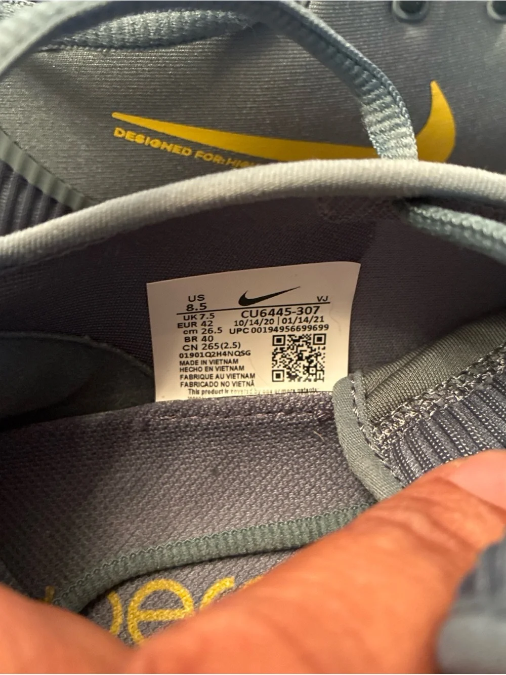 Nike breathable gray