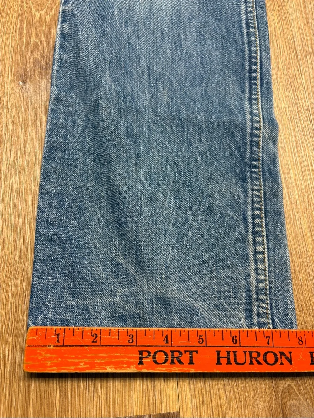 Levis straight w30 light