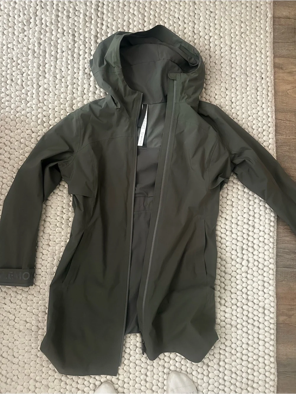 lululemon athletica lightweight hooded