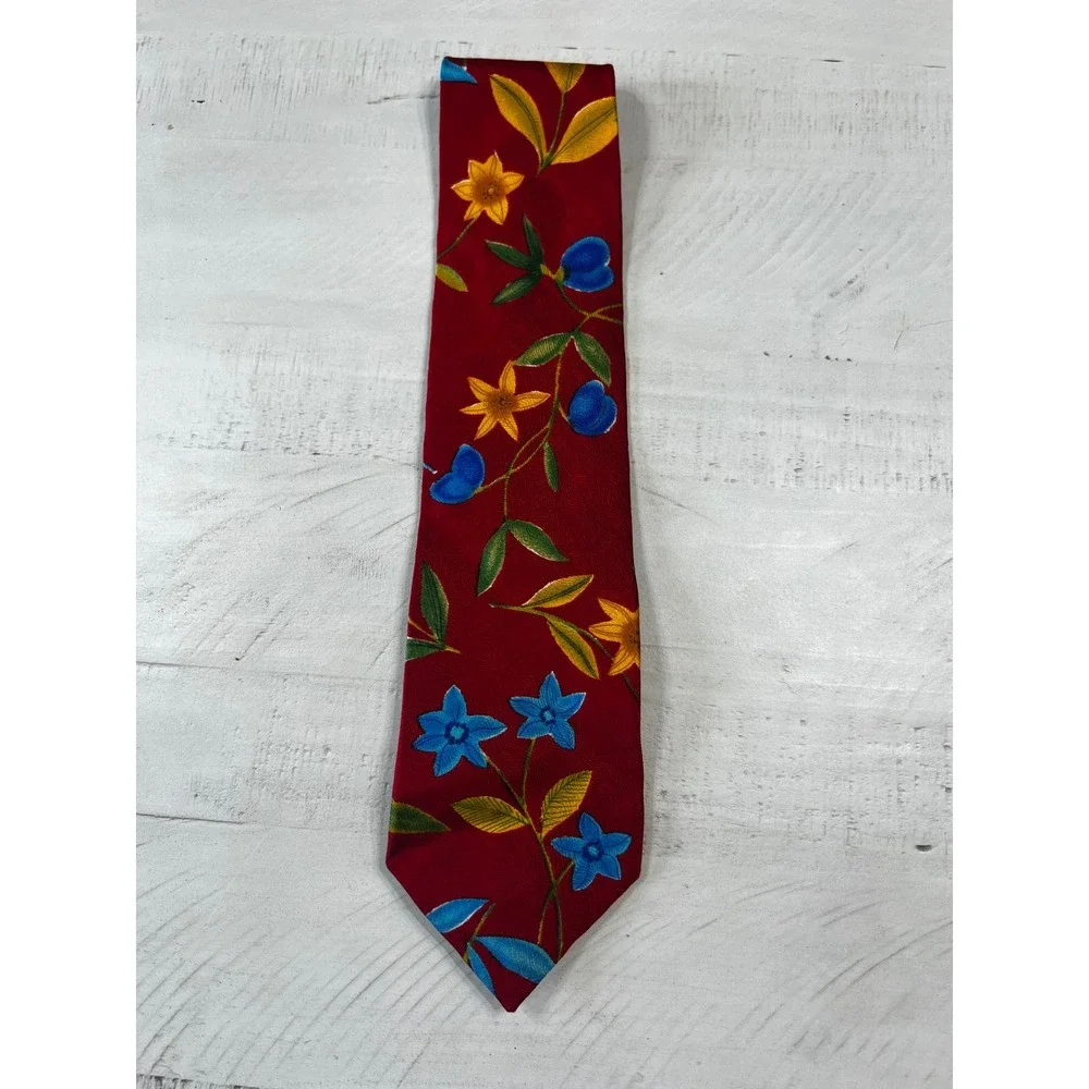 Structure vintage necktie