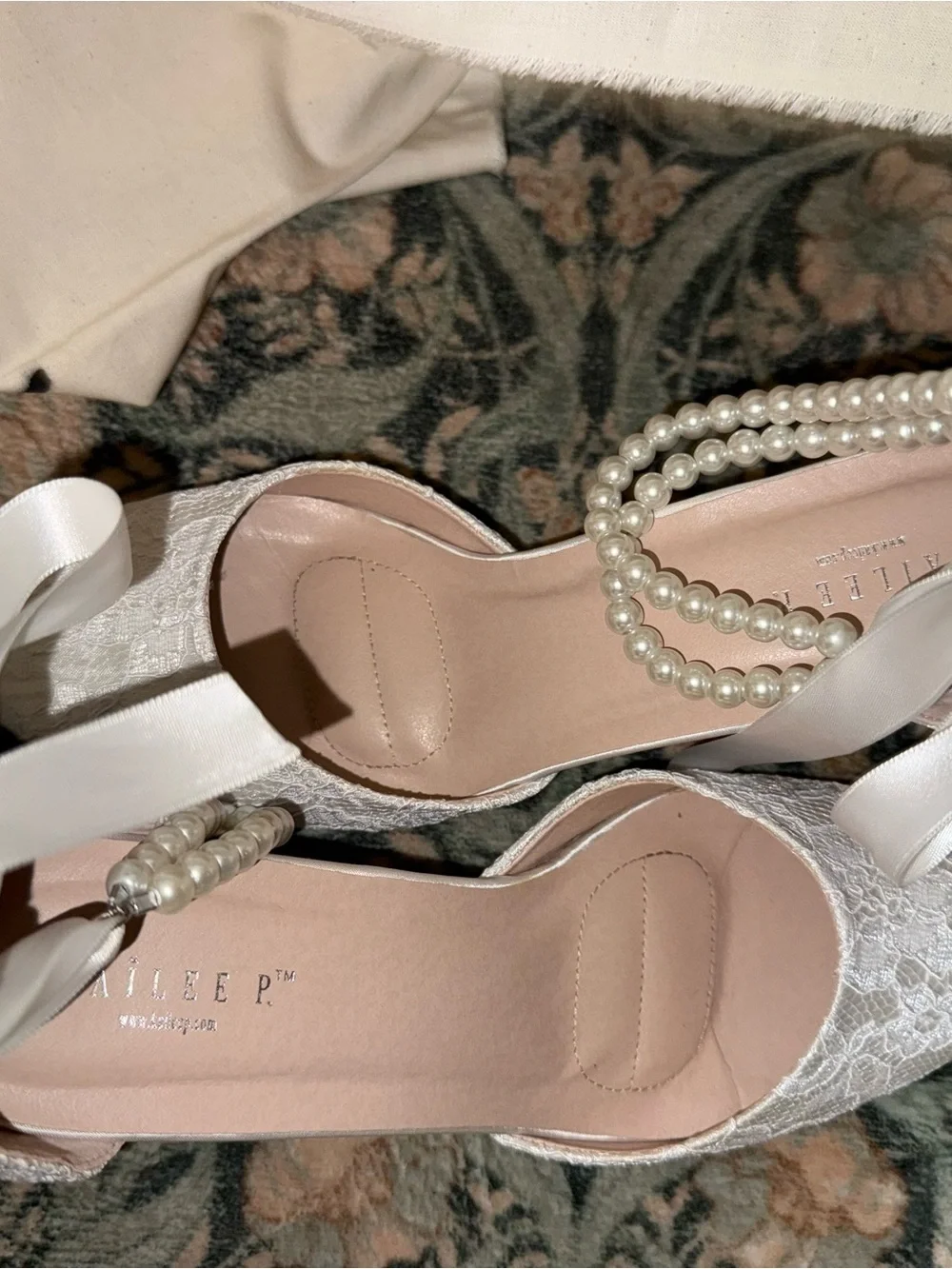 kaileep day satin