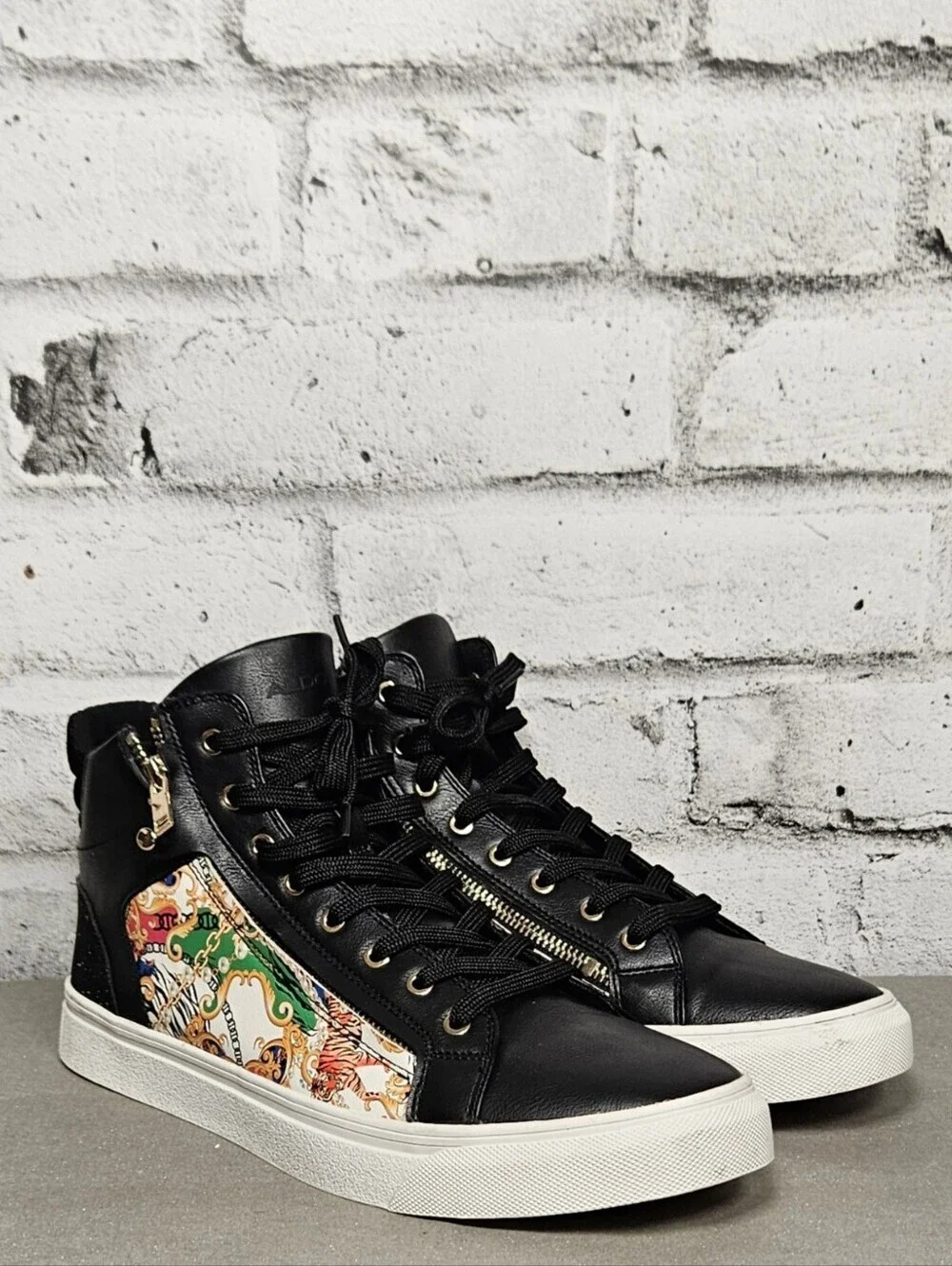 Aldo aesthetic support