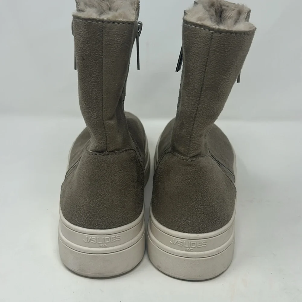 J. Slides sliders tan