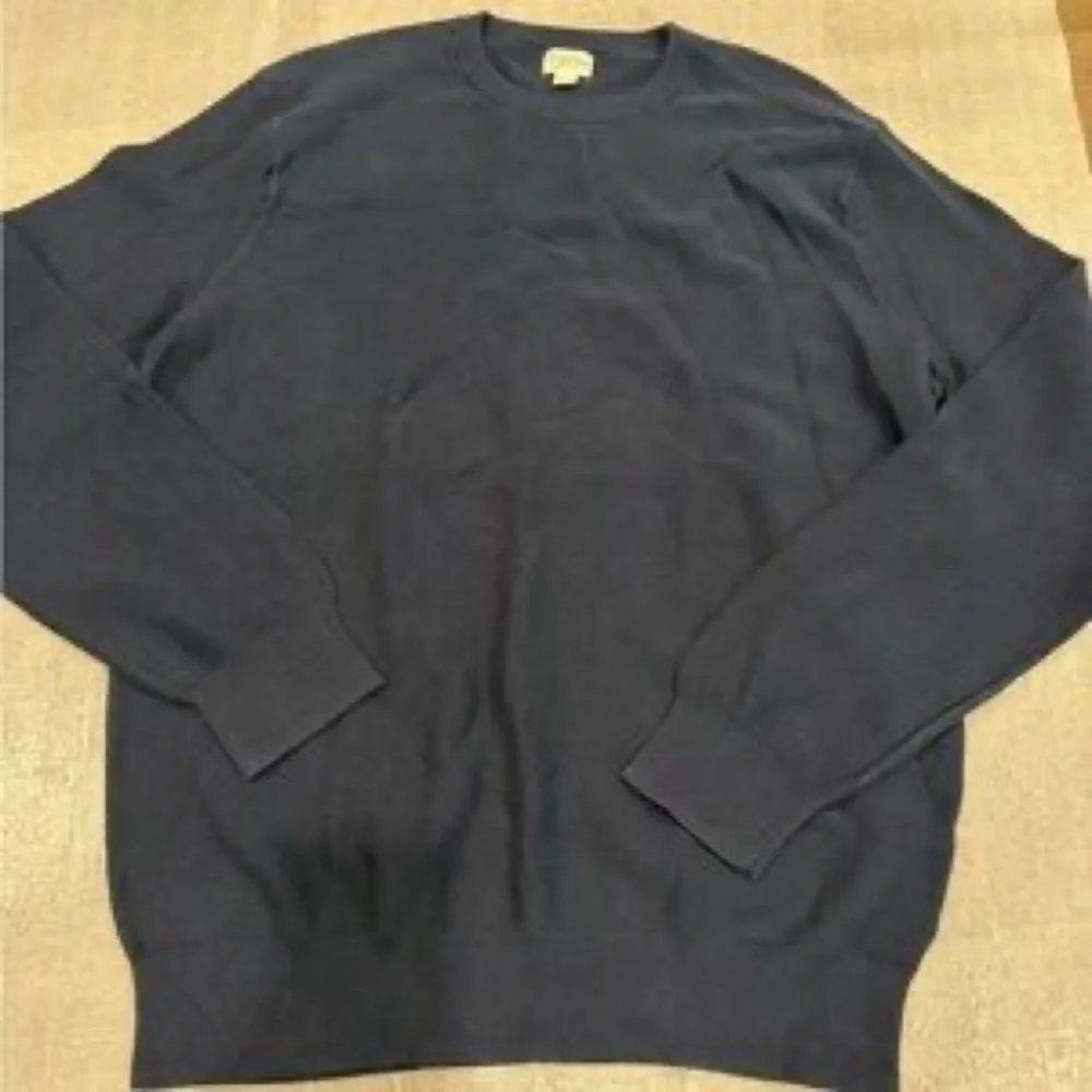 Men's Navy Crewneck Sweater - Classic Knit